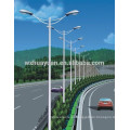 Posto de luz de aço disponível para a rodovia